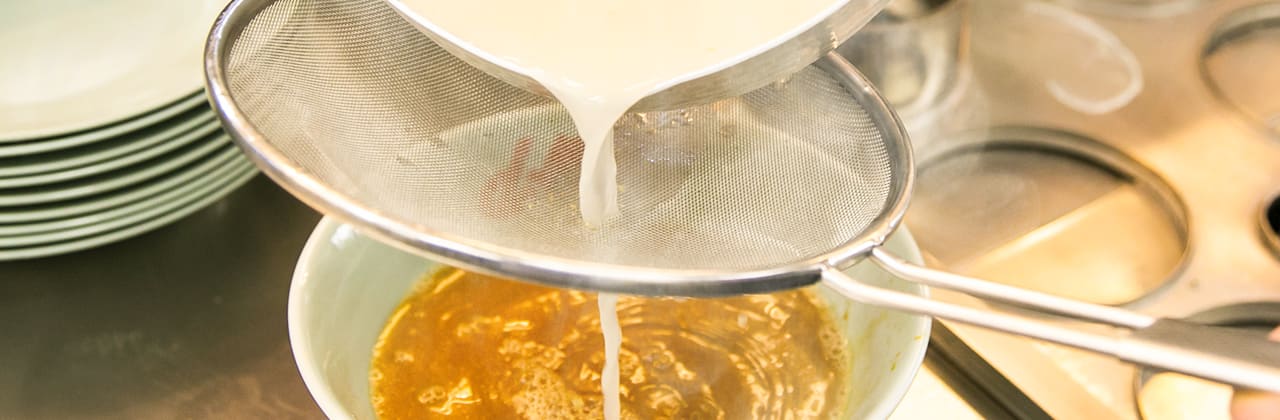 山岡家ラーメンの調理過程